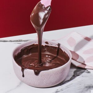 Chocolate glazing in a bowl